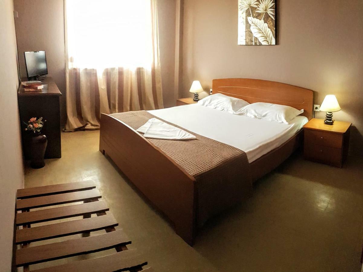 Haus Elena Aparthotel Kavála Luaran gambar